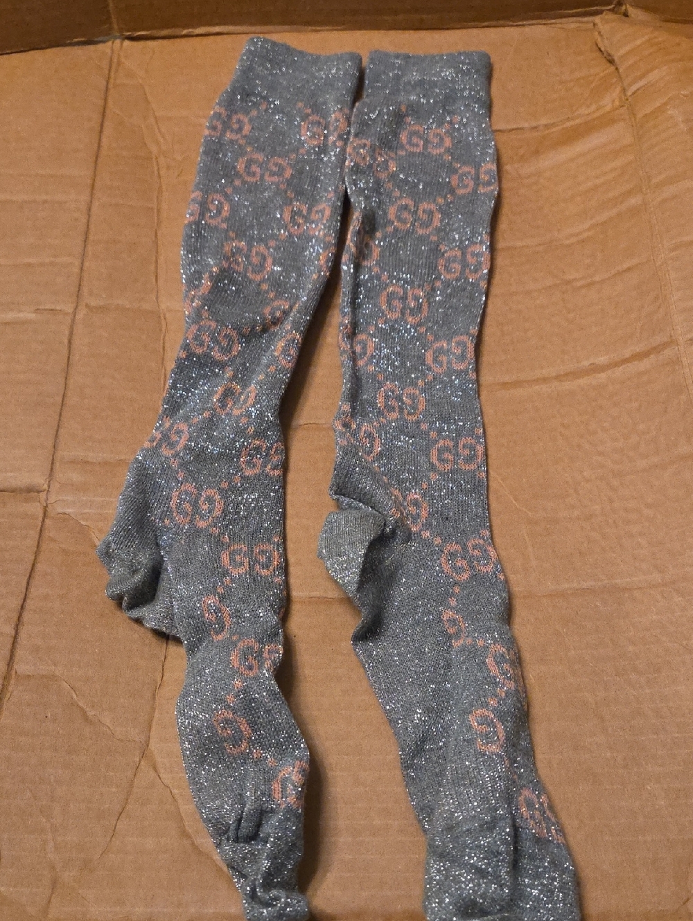 Gucci Grey Glitter GG Logo Knee-High Socks with Pink Logo